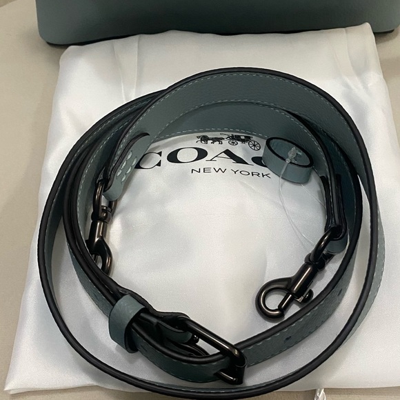 NWT Coach Willow Bucket Bag In Colorblock - Picture 4 of 10